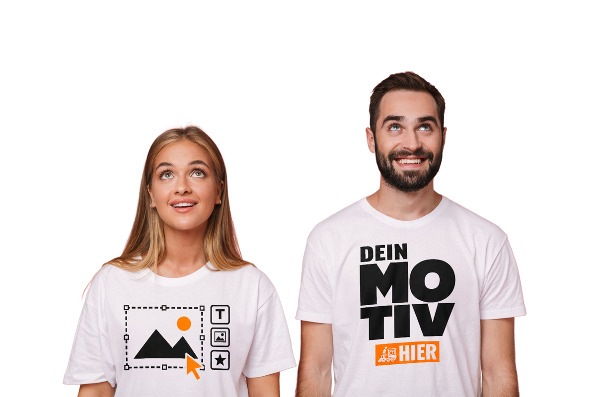 Zwei Personen mit individuell bedruckten weißen T-Shirts